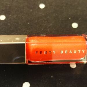 Fenty Beauty- Cheeky Color Mix Of Red and Orange Lip Balm Gloss. New